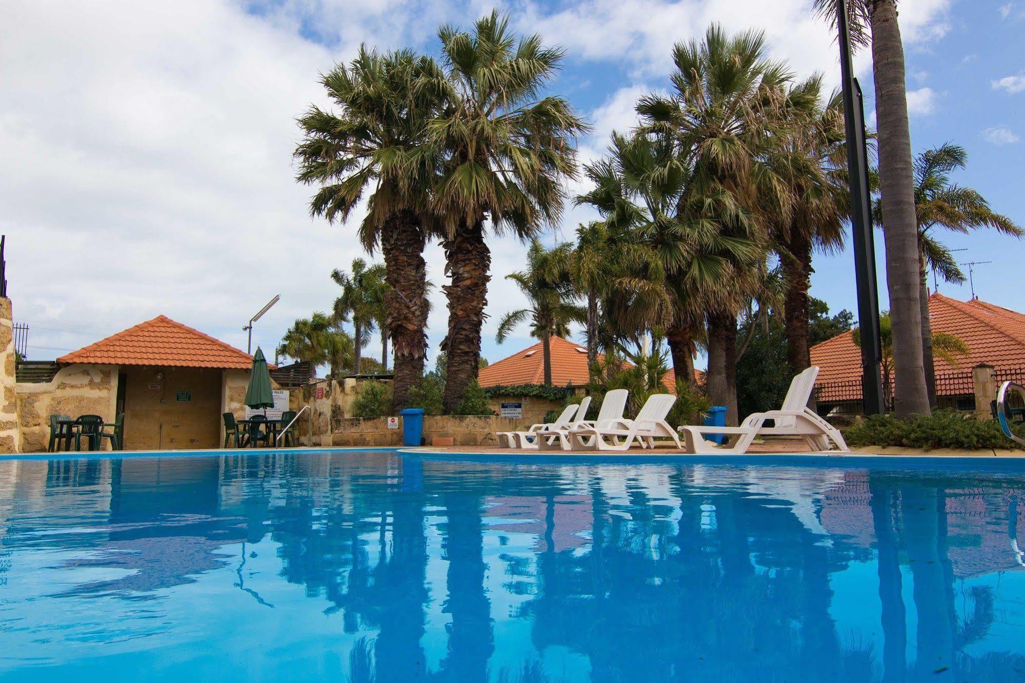 Mandurah Family Resort Екстер'єр фото