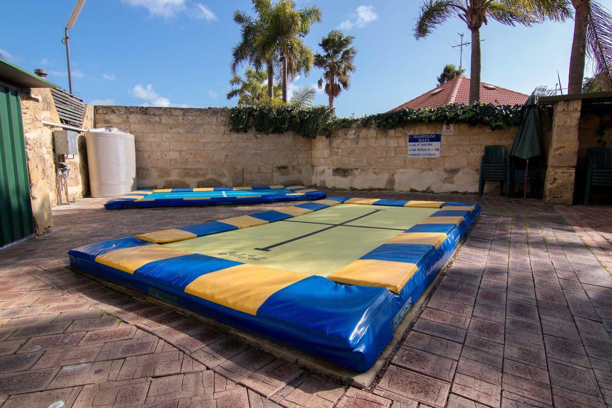 Mandurah Family Resort Екстер'єр фото